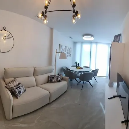 公寓 Modern And Cosy Close To The