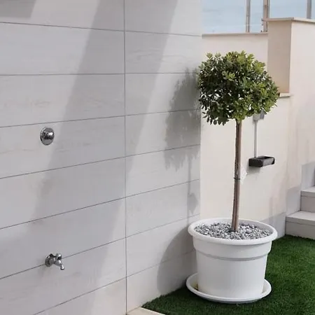 公寓 Modern And Cosy Close To The *