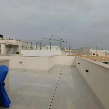 公寓 Modern And Cosy Close To The *