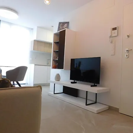 Modern And Cosy Close To The 公寓 *