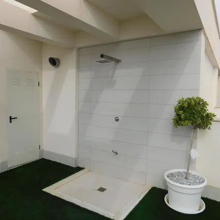 公寓 Modern And Cosy Close To The 托雷维耶哈